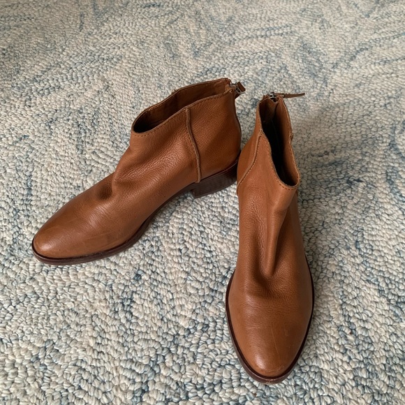 Dolce Vita • brown leather ankle boot - Picture 1 of 5